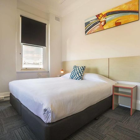 Melton Hotel Auburn ซิดนีย์ ภายนอก รูปภาพ