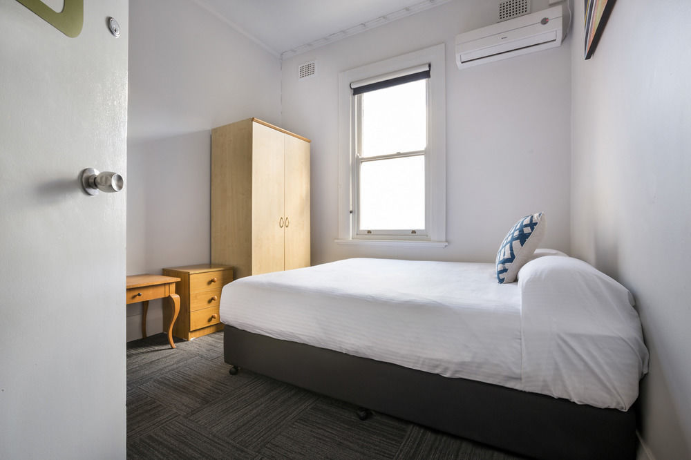 Melton Hotel Auburn ซิดนีย์ ภายนอก รูปภาพ