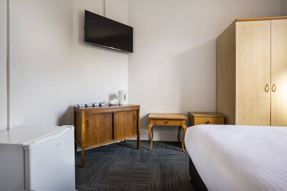 Melton Hotel Auburn ซิดนีย์ ภายนอก รูปภาพ