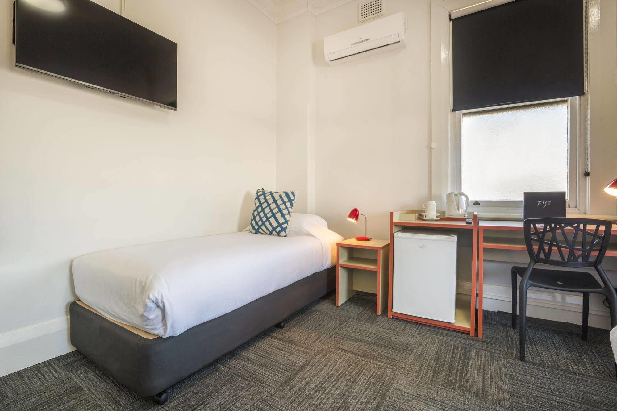 Melton Hotel Auburn ซิดนีย์ ภายนอก รูปภาพ